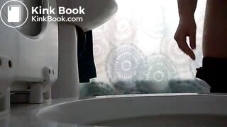 Sexy shitting, nice ass