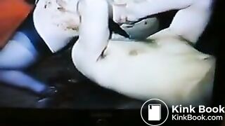 Sexy girl pooping - video 9