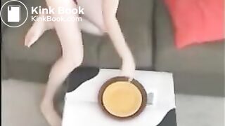 Shitting on a plate and smearing - video 2