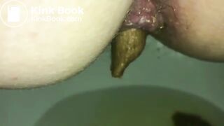Me Shit and piss in toilet