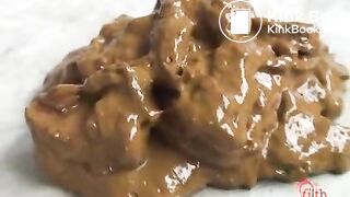 jap office lady poop in stairway