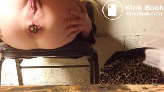 hot young slut pooping (private)