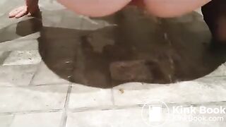 Thick tattooed girl getting anal and has piss enema