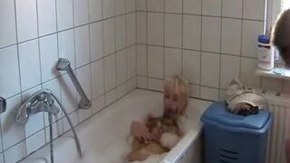 homemade scat milf in bubble bath