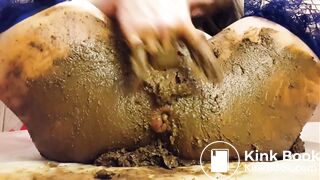 Girl smearing & eating shit
