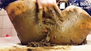 Girl smearing & eating shit