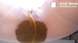 PantyPoop009