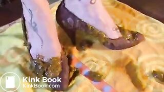 shits in heels n walks in them