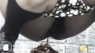 Japanese girls taking emergency shits in public - video 2