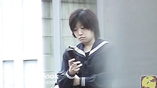 Japanese girls taking emergency shits in public - video 2