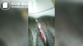 Chubby ebony girl shits