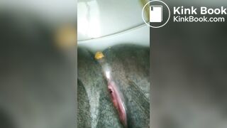 Chubby ebony girl shits