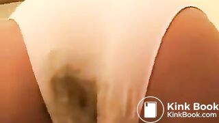 Hottie panty poop
