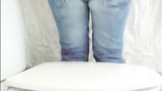 Pants poop and squish