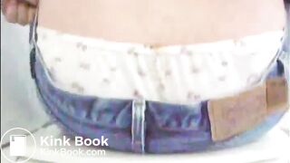 Pants poop and squish