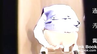 Sexy Japanese pooping