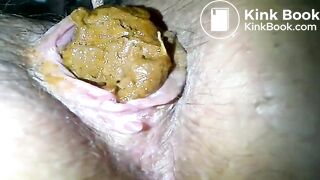 Amateur Babe Pooping #54