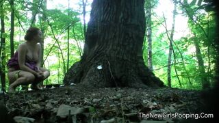 Pregnant Babe Outside Shitting