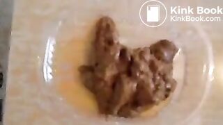 Close up shitting - video 6