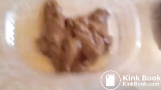 Close up shitting - video 6