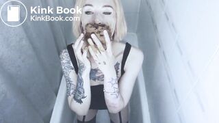 Girl shits and plays with it