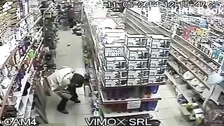 woman pooping in public 5