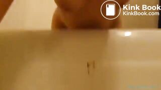 Big poo in bath - video 2