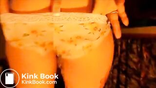 Shit 1eaking out of her panties