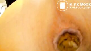 Girl shows us what she ate for dinner