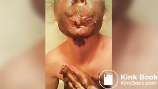 Amateur Babe - Shit Eating