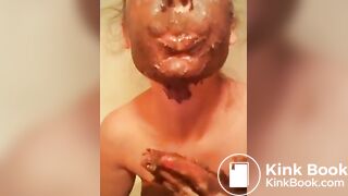 Amateur Babe - Shit Eating