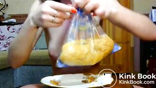 makes scat sandwich for later then licks plate clean