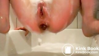 Shitting in a bathtub - video 3