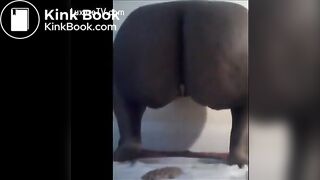 Ebony poop - video 10