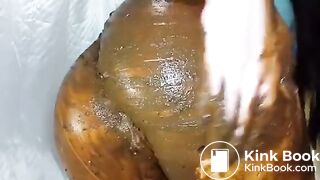 Sloppy scat leggings poop