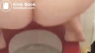 hot blonde pooping - video 2