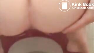 hot blonde pooping - video 2