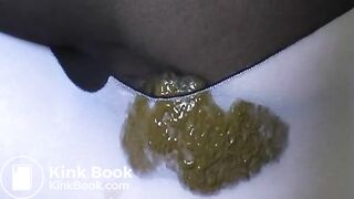 Yoga Pants Pooping 1