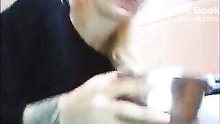 Blonde Camgirl tries her shit