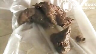 2 Janapese students shit for their boss