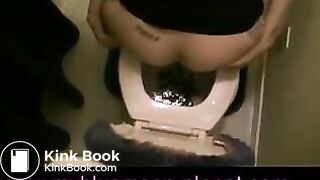 Loose poo from above