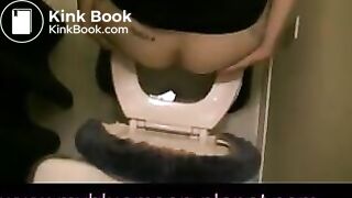 Loose poo from above