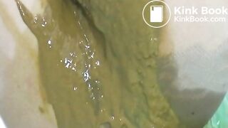 Hot m*aria diarrhea farting