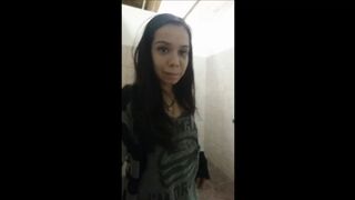 girl pooping - video 6