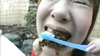 Japan teen shit brush
