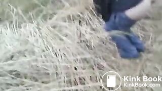 Amateur bbw poops outside