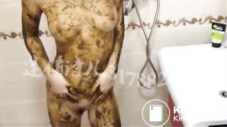 全身涂抹好闻的便便