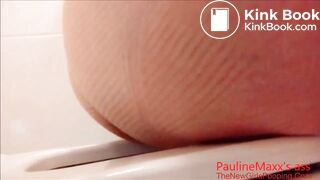 THICK WHITE GIRL MESSY TOILET SHITS