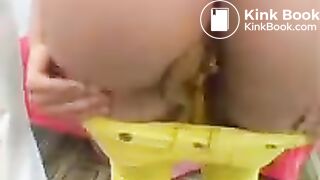 Brazillian women shitting their pants