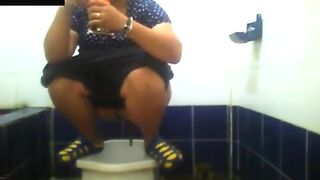 Mix of beautiful Asian pooping girls